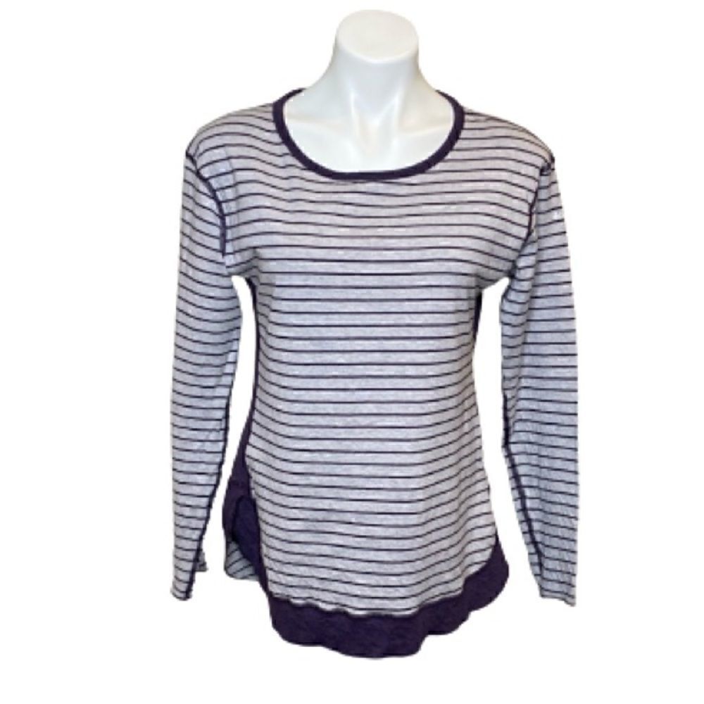 Columbia winter adventure purple and gray striped long sleeve top size M